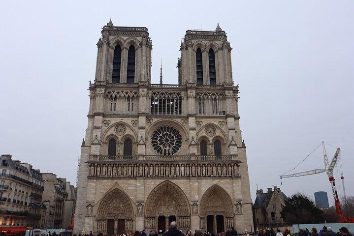 Tour durch Notre-Dame, Sainte-Chapelle und Conciergerie