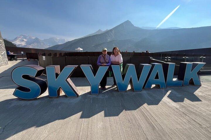 Banff:Columbia Icefield Adventures, Skywalk and Iconic Lakes Tour