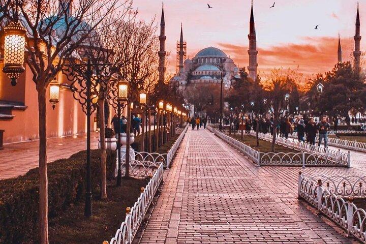 Private Istanbul Old City Tour: Hagia Sophia & Blue Mosque & More