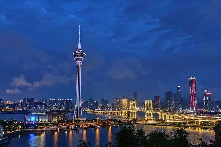 Visite nocturne de la ville de Macao|Visite privée avec chauffeur Guide local