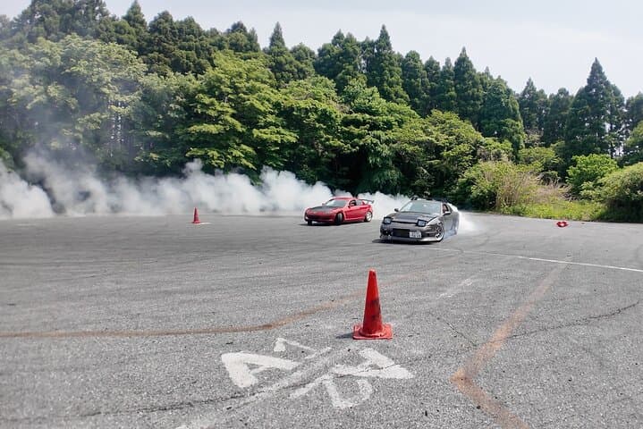 Private Drifting Lesson with OG Teacher Tokyo Drift Daikoku Japan