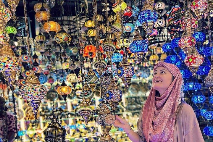 Cairo Night Tour : Market ,Centre ,Dinner & Wig Free