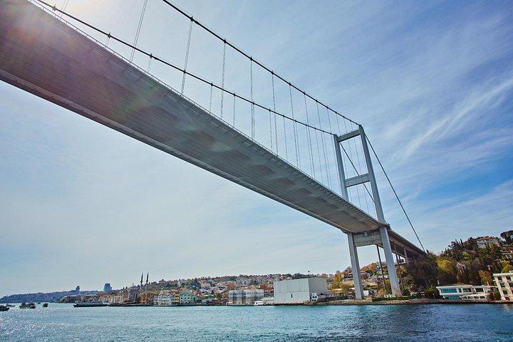 Istanbul Full-Day Tour: Europe & Asia in One Day