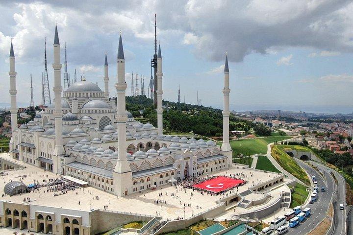 Istanbul Full-Day Tour: Europe & Asia in One Day