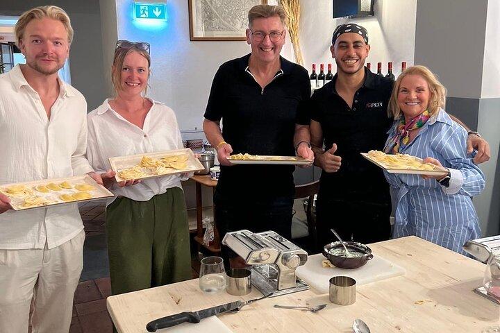 Cours authentique de fabrication de pâtes à Florence avec un chef local