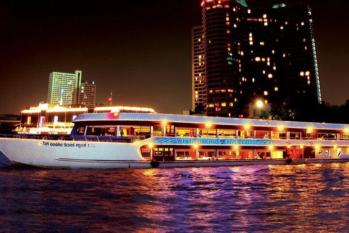 Chao Phraya White Orchid Cruise em Banguecoque