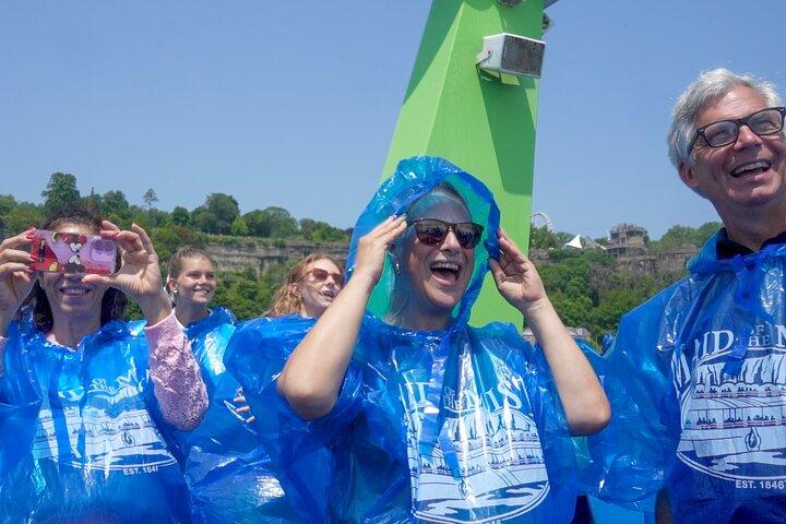 Das Beste von Niagara Falls USA: Tour mit Höhle und Maid of the Mist-Boot