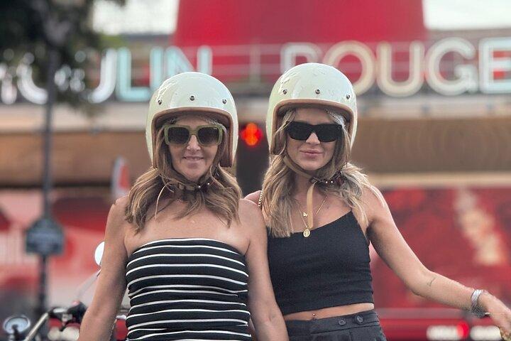 Sidecar Motorcycle tour in Paris with Driver