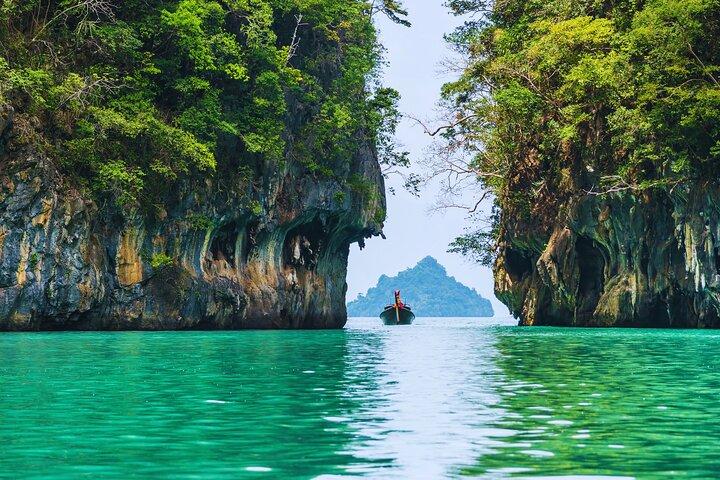 Tour di Hong Islands Earlybird con colazione in motoscafo