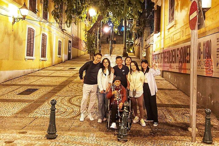 Visite nocturne de la ville de Macao|Visite privée avec chauffeur Guide local
