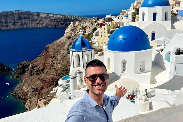 Tour privado de Santorini con conductor-guía local