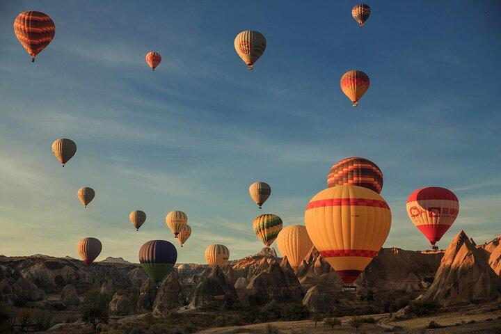 Balade en montgolfière en Cappadoce avec transfert à l'hôtel