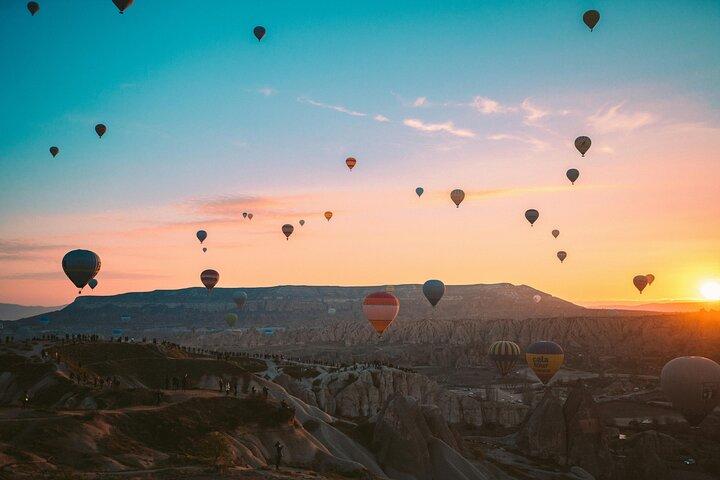 Balade en montgolfière en Cappadoce avec transfert à l'hôtel