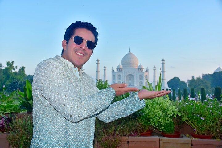 Private Tagestour von Taj Mahal und Agra Fort ab Delhi mit dem Auto - All Inclusive