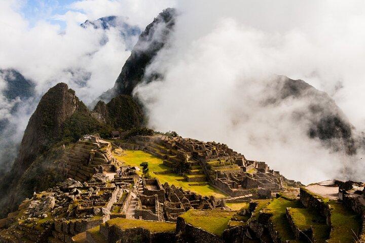 Cusco Inolvidable en 4 días Valle Sagrado y Machu Picchu