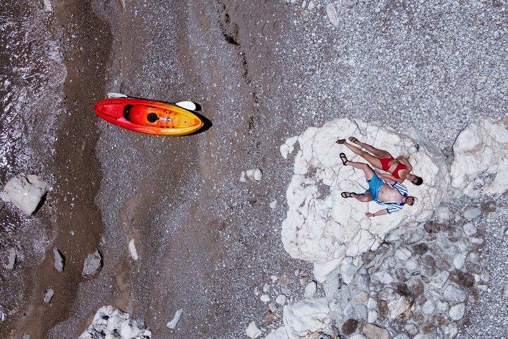 Budva Bay: Kayak & SUP tur til kystgrotter