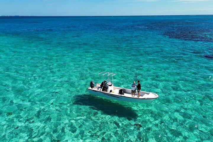 Île d'Ishigaki - Expérience de pêche sur un petit bateau privé - venez les mains vides !Attrape un poisson !Allons manger !~ [Cours d'une journée]
