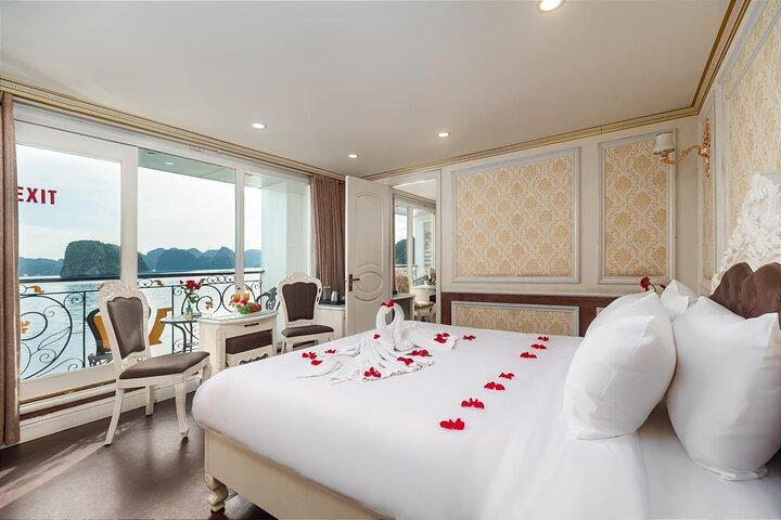 5-sterren cruise Halong Bay 2D1N luxe tour vanuit Hanoi