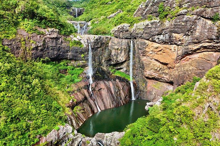 Mauritius Central Wilderness Hike & Wine Tour