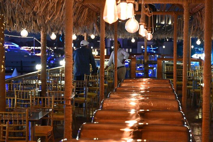 Dubai : crociera in Dhow con cena VIP e cena a buffet