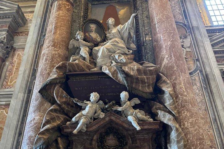 Tour a la Basílica de San Pedro y las Grutas con acceso a la cúpula