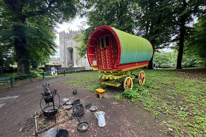 Visite privée d'une journée des falaises de Moher et du château de Bunratty au départ de Cork