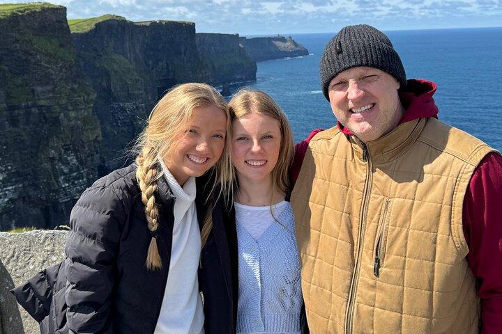 Visite privée d'une journée des falaises de Moher et du château de Bunratty au départ de Cork