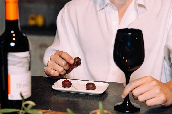 Blindverkostung: Weine und handgemachte Pralinen