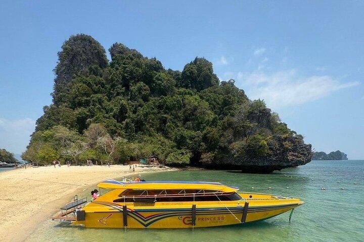 Tour di Hong Islands Earlybird con colazione in motoscafo