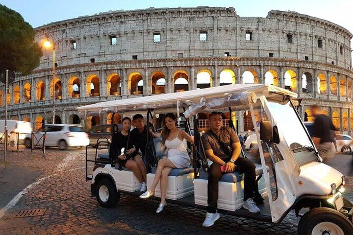 Panoramic Rome by Night Golf Cart Tour with Prosecco & Pick-Up