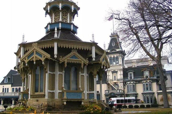 Hunting Histories: Um Tour de Áudio em Milwaukee's Wicked Westown