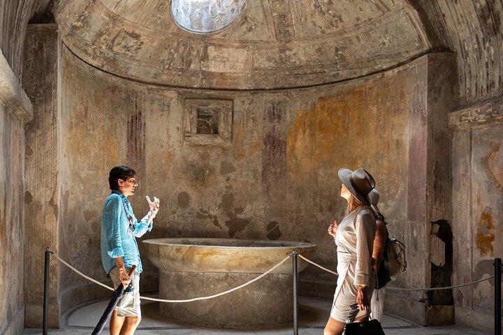 Excursión privada a pie de 2 horas en Pompeya con un arqueólogo