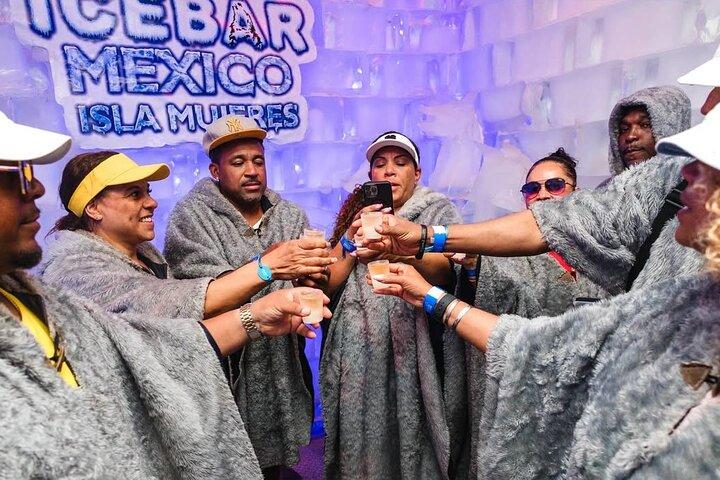 Chill at -18°C Isla Mujeres Ice Bar (tickets)
