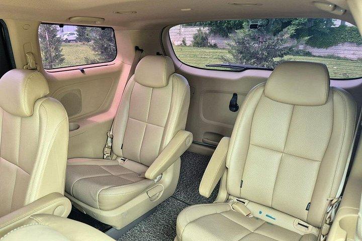Privater Flughafentransfer - Kia Carnival