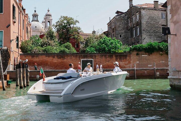 Veneza: explore Veneza em barco elétrico