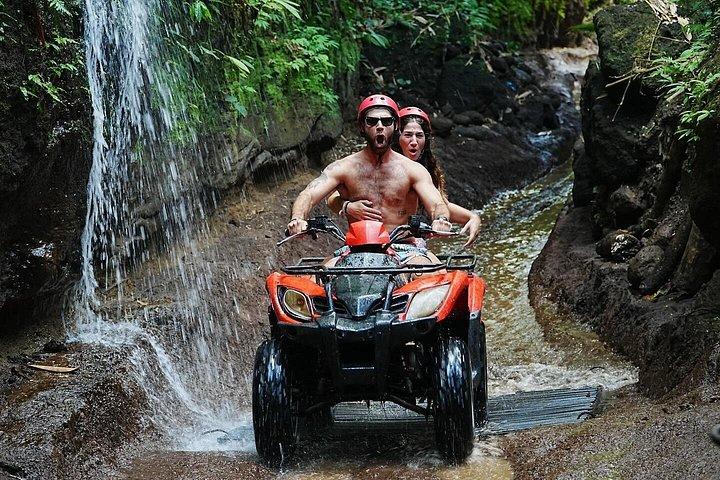Bali ATVクワッドバイクとラフティングコンボ（コーヒーテイスティング付き）