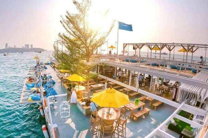Tappia Floating Cafe Pattaya