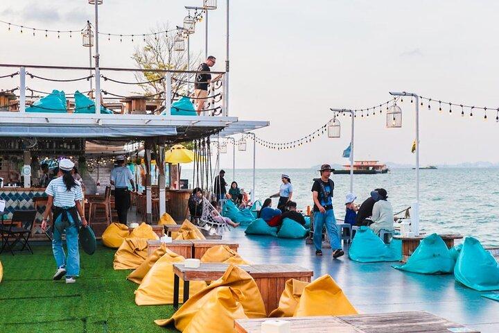 Tappia Floating Cafe Pattaya