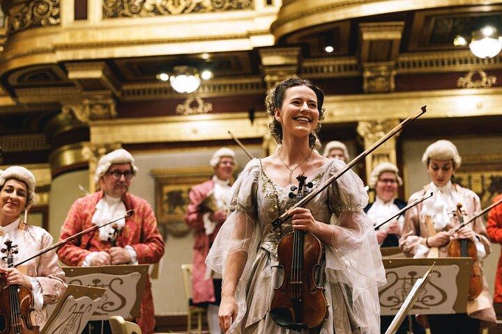 Concerto de Mozart em Trajes Históricos na Vienna State Opera House