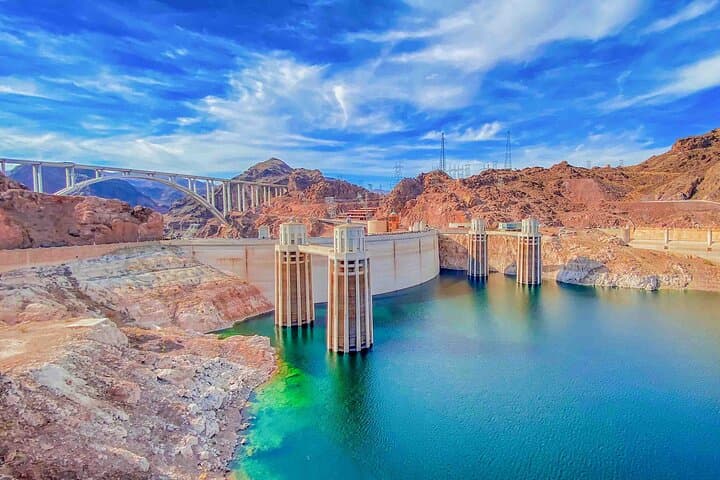 Small Group Grand Canyon West and 7 Magic Mountains Day Tour