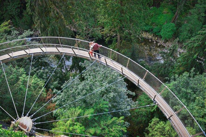 バンクーバー：キャピラノ吊り橋＆市内ハイライトツアー