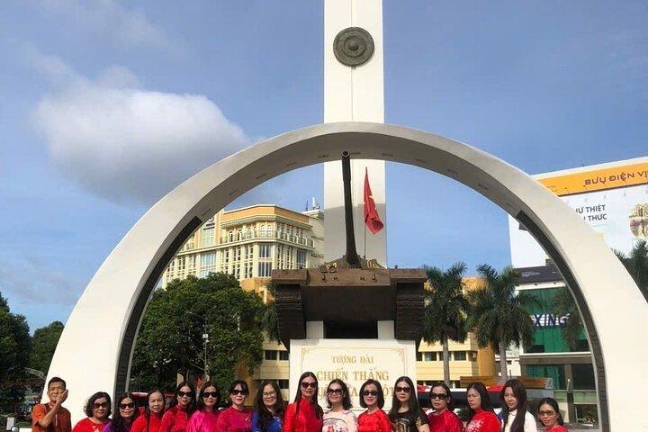 HaNoi HaLong DA Nang Phu Quoc Multi Day Tours em Vietnã