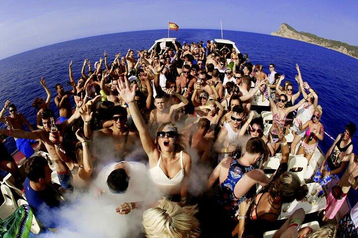 Ibiza Sunset Boat Party + 2 Superclub Entries