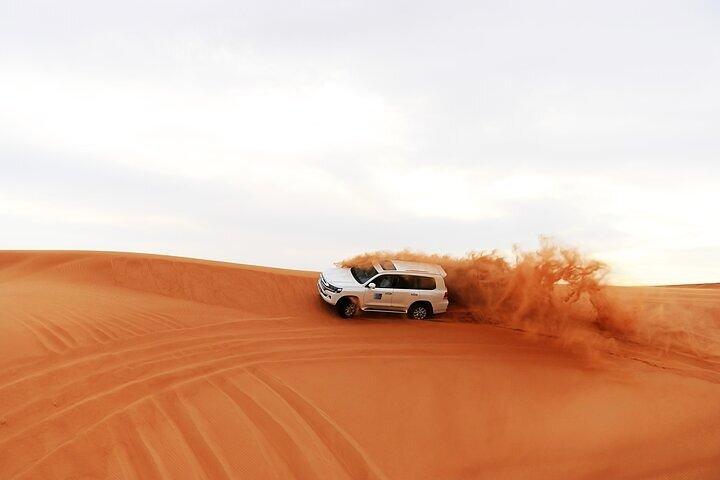 Dubai Beste Wüstensafari mit Dune Bashing in Red Dunes