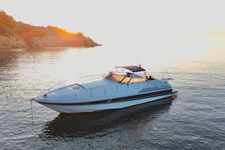 Saint Tropez Private Sunset Yacht Charter on our 13m Motor Yacht