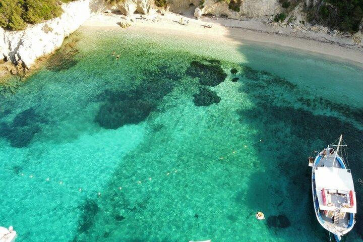 Sivota, Blue Lagoon & Love Cave Full-Day Boat Tour from Lefkimmi