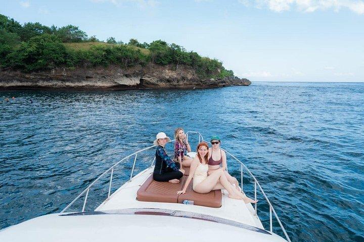 デンパサール・バリ島1日プライベートハーバークルーズ