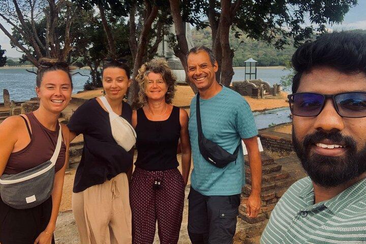 Excursion privée en safari sur les ruines de Polonnaruwa et Minneriya au départ de Sigiriya