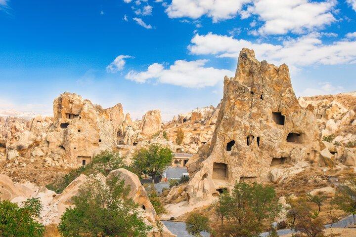 Cappadocia in One Day from Istanbul: Private Tour with Flights