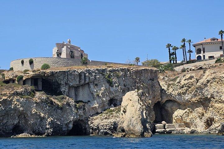 Excursión de snorkel por las cuevas marinas de Ortigia